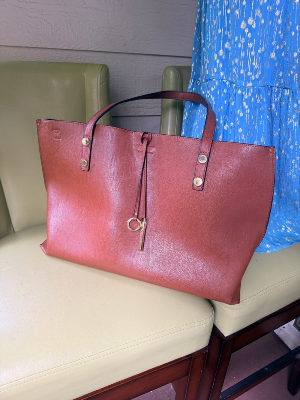CALVIN KLEIN Classic Leather Tote Bag in Medium Brown